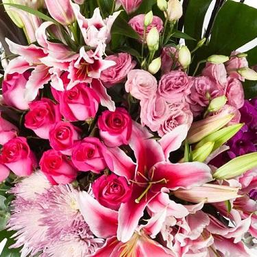 3 Reasons why a Luxury Collection from Fresh Flowers is the Right Move for Valentine's Day this Year