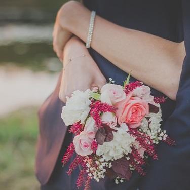 How To Keep Your Wedding Flowers Fresh
